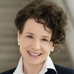 Dr. Sandra Krump